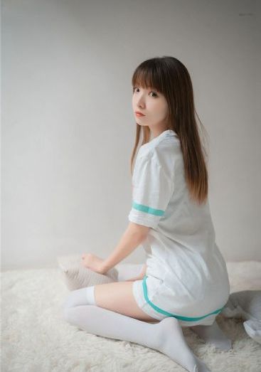 善良女秘书的目的在线观看