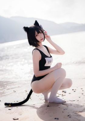 巨乳女士官