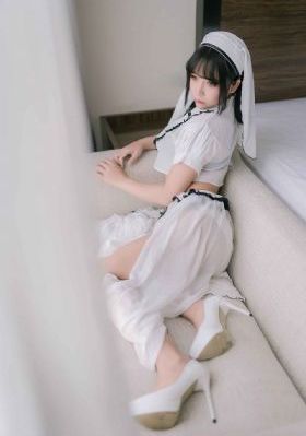 抱着娇妻让粗大玩3p